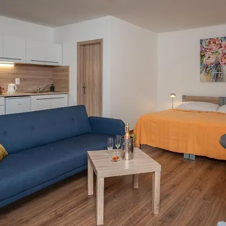 Tereza & Free Parking Apartment