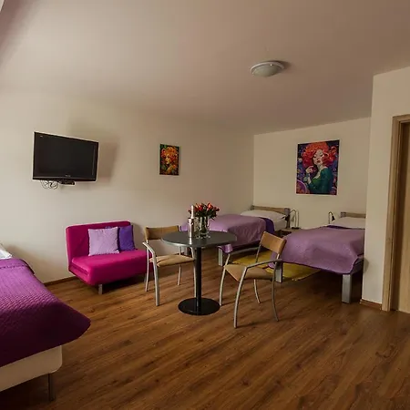 Apartment Tereza & Free Parking Bratislava