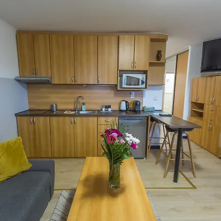 Tereza & Free Parking Daire Bratislava