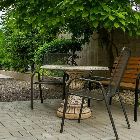 Tereza & Free Parking Apartment Pressburg